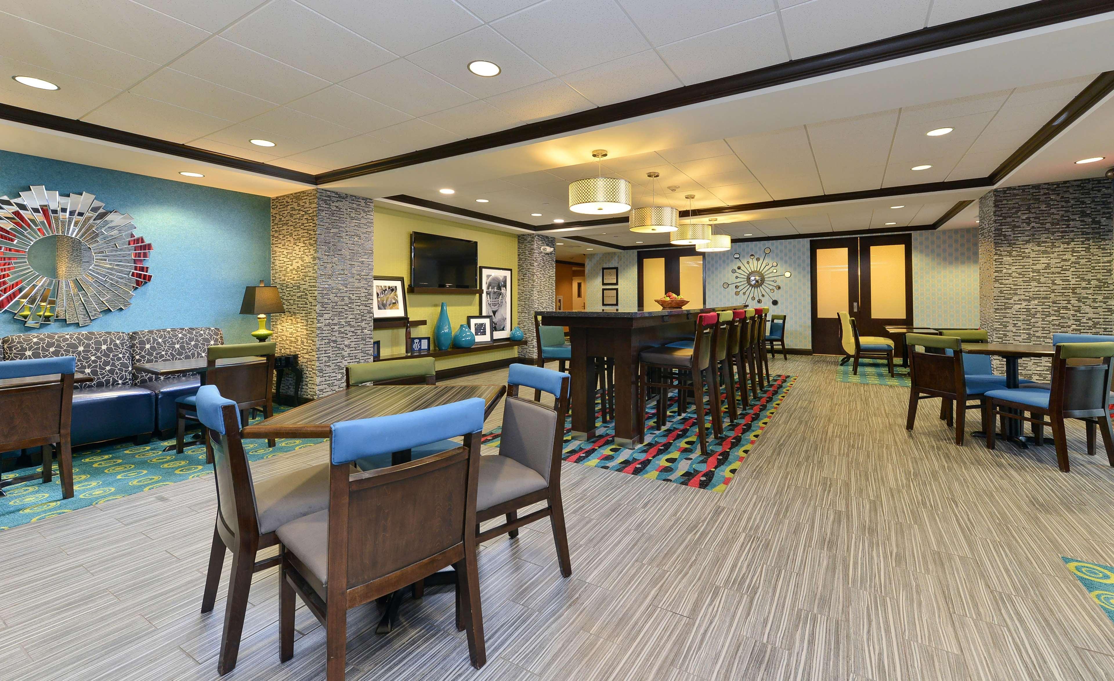Hampton Inn Iowa City/University Area Exterior foto